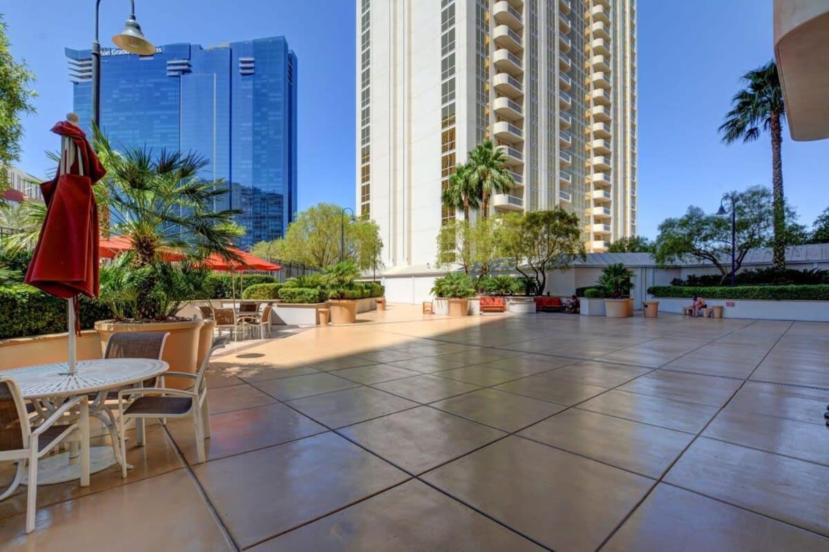 Mgm Signature-21-609 Strip View Jacuzzi Studio Las Vegas Exterior photo